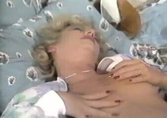 nina h classic leabian scene