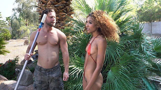 Petite Ebony Brixley Benz Offers Pool