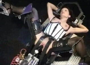 El-Lion Giant Machine Penis Horny Dark hair