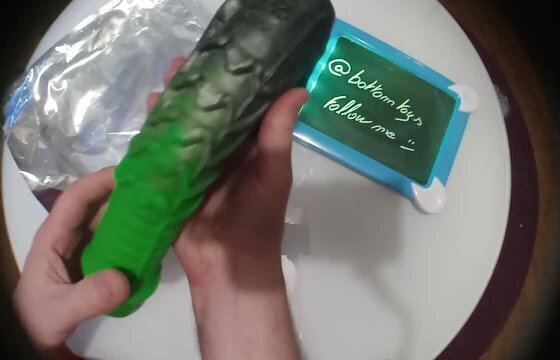 Sinnovator Andromeda Alien Platinum Unboxing Silicone Dildo (links bio)