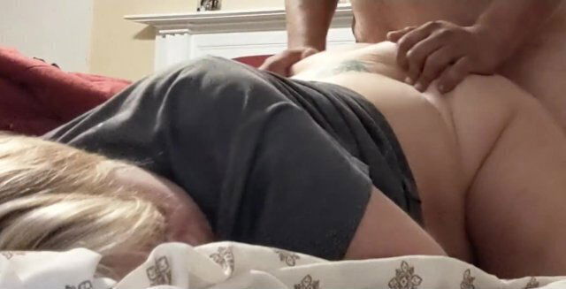 Listen to her Soaking wet pussy sounds