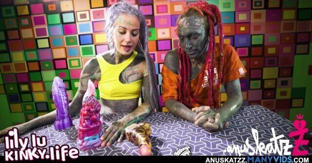 UNBOXING Hankeys Toys DILDO Check FREE Youtube: Kinky Life more SFW, tattoo,