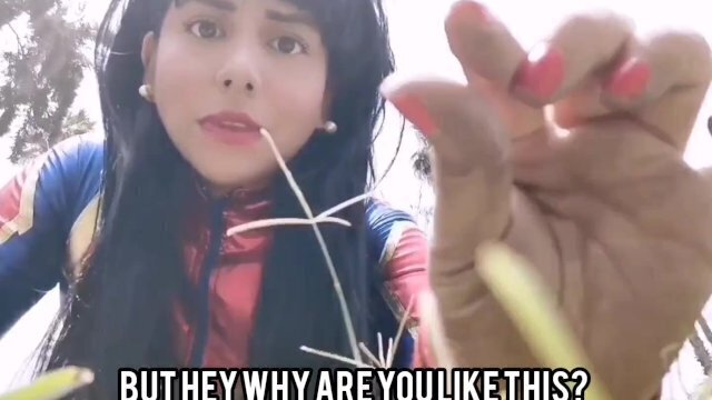 Giantess Débora tease crush (Español)