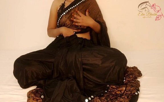 ELIA BHABHI FINGRING PUSSY