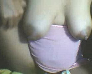 26 YEAR OLD FILIPINA MOM MAY SHOWS HER MILKING BOOBS