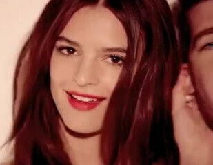  Blurred Lines- Emily Ratajkowski 