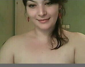 Slut girlfriend masturbates her hairy pussy on webcam