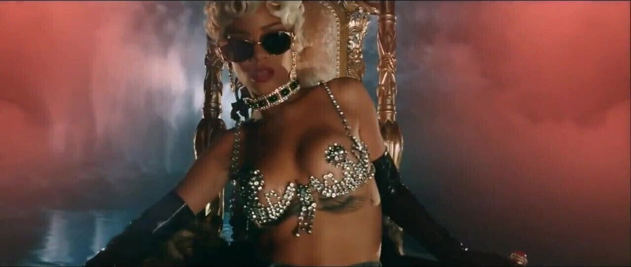 Rihanna sexy compilation