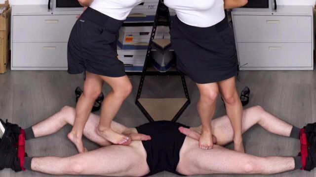 NICHE PARADE Kira Perez Stomping Logan Xander's Balls