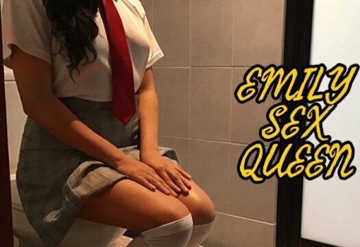 Colegiala caliente secundaria publica masturba baño escuela