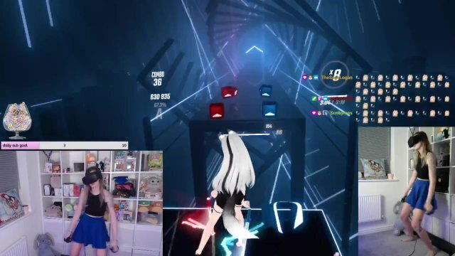 TWITCH STREAMER WITH CUTE FEET DANCING PLAYING (SHYPHOEBE)