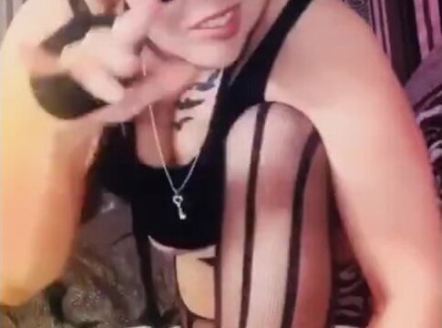 Lara brought held until Executrixxx arrives