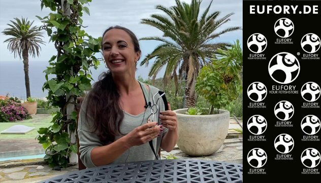 BDSM Playing with massive spider