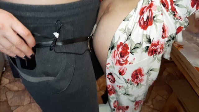 Трахнула свою горячую служанку, пока моей девушки было дома IkaSmokS