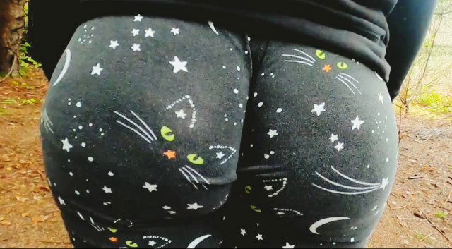 Wedgie Booty Flashing Outdoors