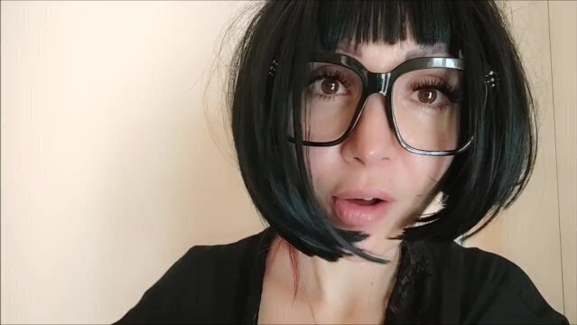 your preggo stepmom wanna tells secret