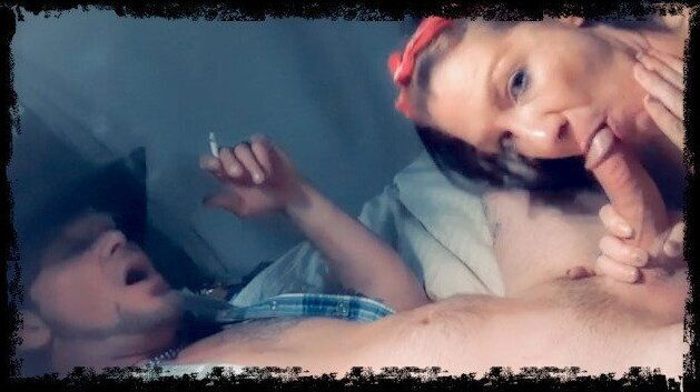 Smokin’ a Red while TatterD smokes my pole