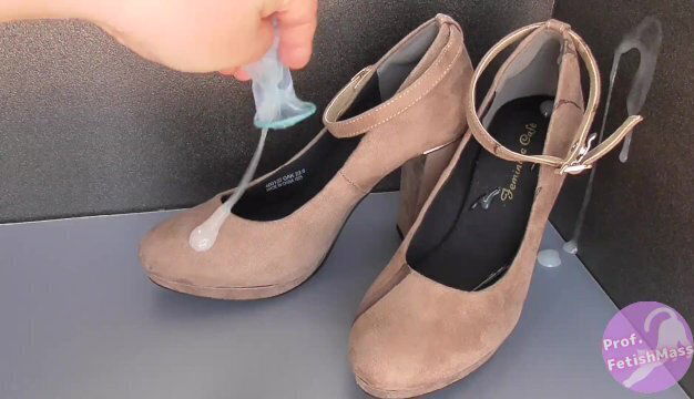 Shoe fetishism 靴フェチ　ベージュのハイヒール