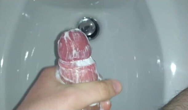 Teen masturbating after hard with huge cumshot