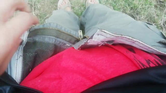 Went outside masturbate, cold mountains clothes doesn't help