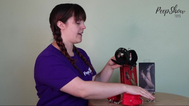 Review Ouch! Plush Leather Ankle Cuffs Shots, Courtesy Peepshow Toys!