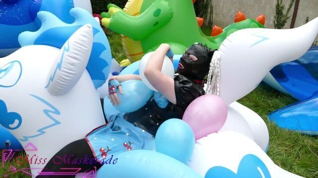 Miss Maskerade Rubber Doll Playing Balloon Looner fetish full latex