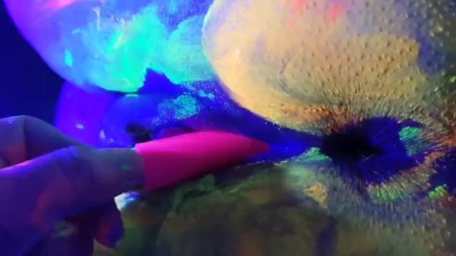 Hot tinder college amatuer slut shares vibrator with glowpaint and blacklight