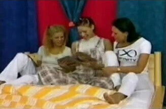 daughter Lesbian Girlfriend