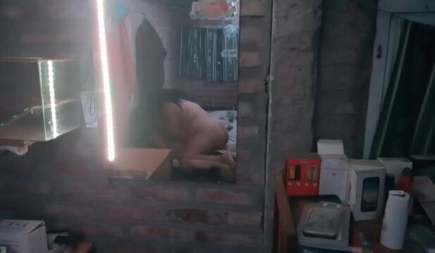 Grabe novia encontré revolcándose vecino