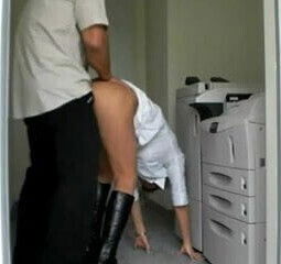 Milf ass fucked in office (Camaster)