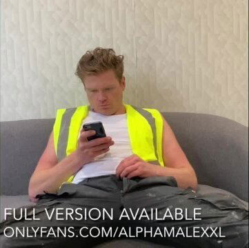 Builder Wanks Watching Porn Part AlphaMaleXXL