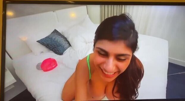 Jerking kalifa sextape