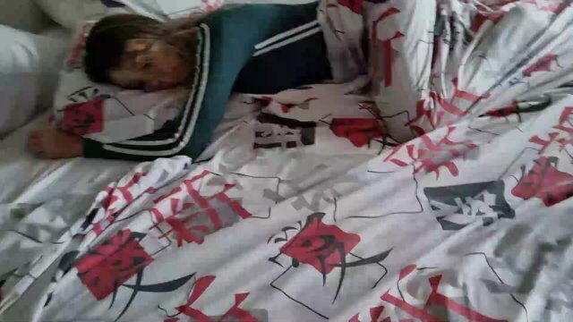 Martina pranks sexy blonde friend with huge morning's squirt