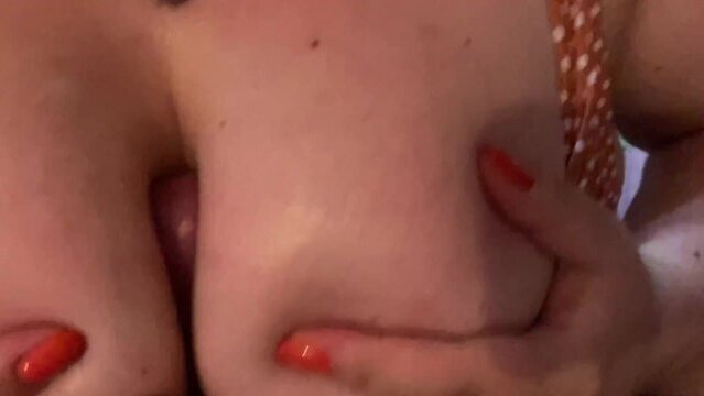 Oily Titjob and Handjob with cumplay at the end ! FULL VID ON ONLYFANS