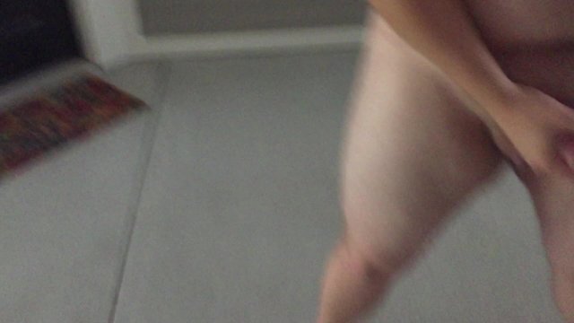 SUPER RISKY NUDE OUTSIDE APARTMENT