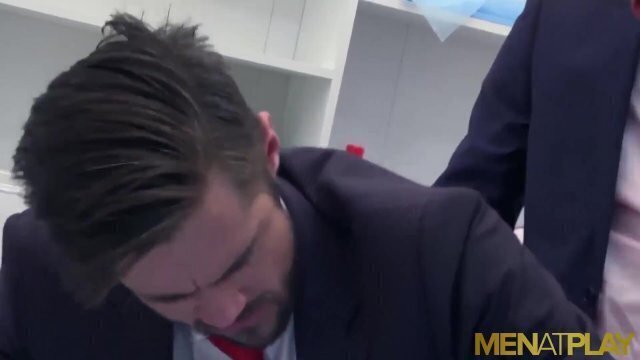 MENATPLAY Suited Doctor Mike De Marko Seduces Kayden Gray