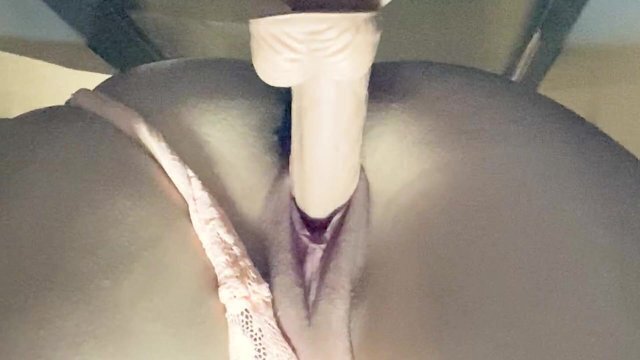 廊下から挿入部が丸見え!? ネットカフェでディルドオナニー 個人撮影 羞恥プレイ好き女子