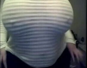 Huge Mom - Tight Top