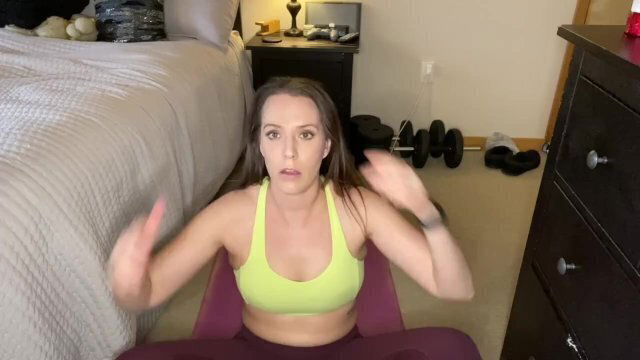 Audrey Farting Staining Pants! (Wet Spot Alert!)