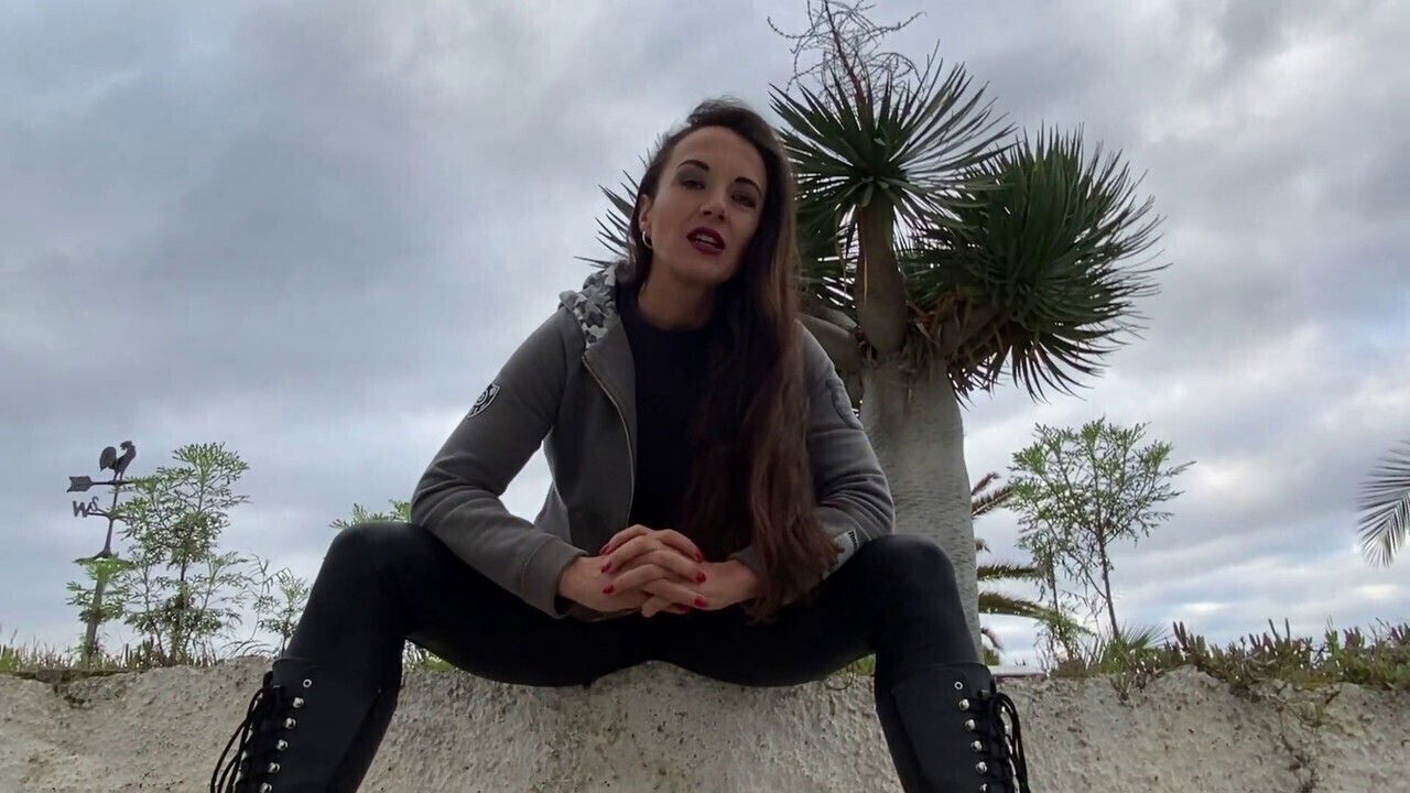 Chained, subs, male slaves