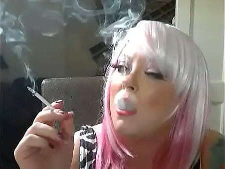 Pink Haired Cute Tina Snua Smokes Slim Cigarette