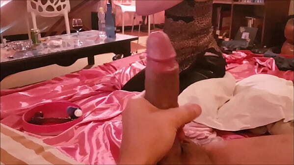 Amoul Solo, T&amp_A clean asshole with porous tongue before fingering anus