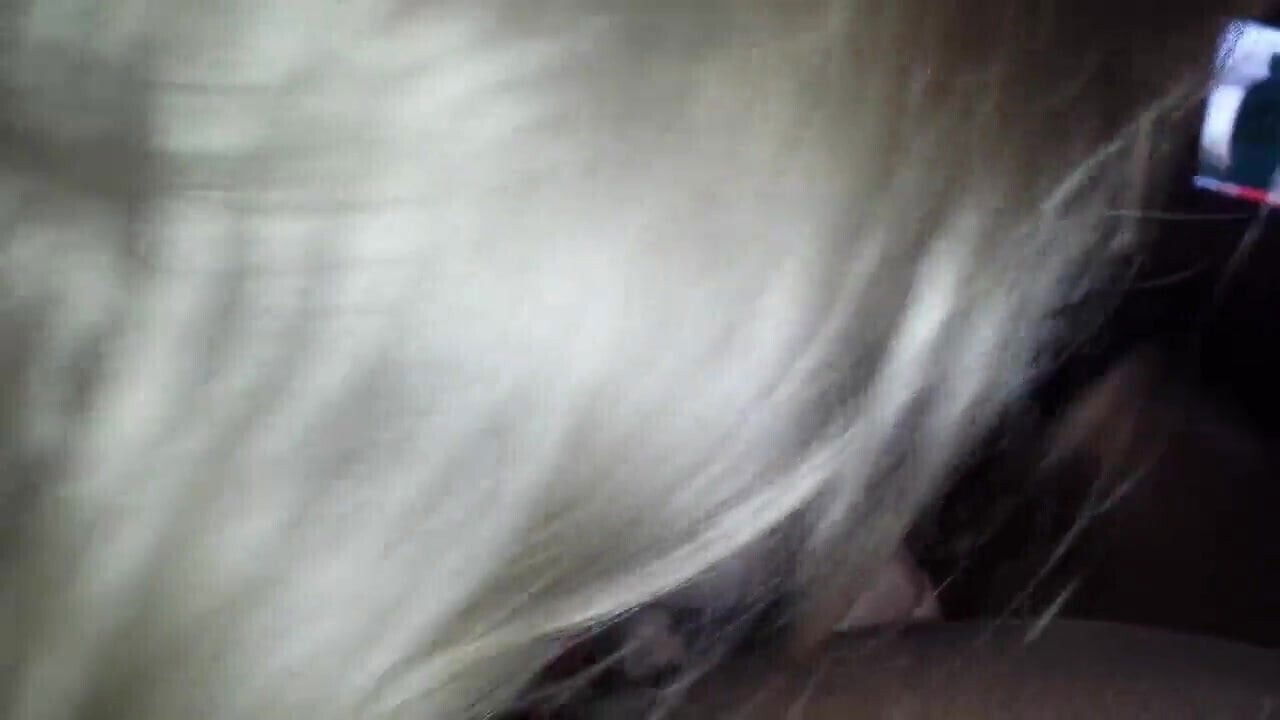 OLD ASS BUNNY MAKES A NIGGA HOLLA LIKE A BITCH WHEN HE NUTT