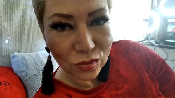 Clit rubbing mature slutty beauty! Come bitch! Moan louder! Show your loves fuck!