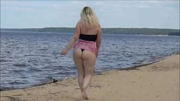 Microskirt beach
