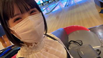 ハメ撮り ショートカットが似合うアイドル級のめちゃカワ美女JD（19）〇〇大某有名サークル所属。 透き通るように白く柔らかい肌、弾力のあるおっぱい。男を狂わす小悪魔娘とデカちんセフレの濃厚ガチセックス。