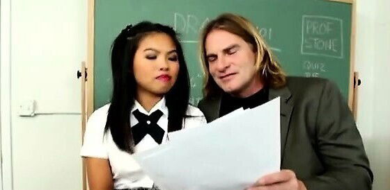 Teacher gives little Cindy hard exam help pass