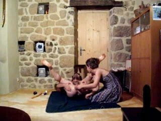 FemDom! Amateur! plays fists ass!