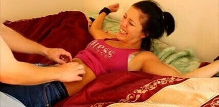 roxy upper body laugh