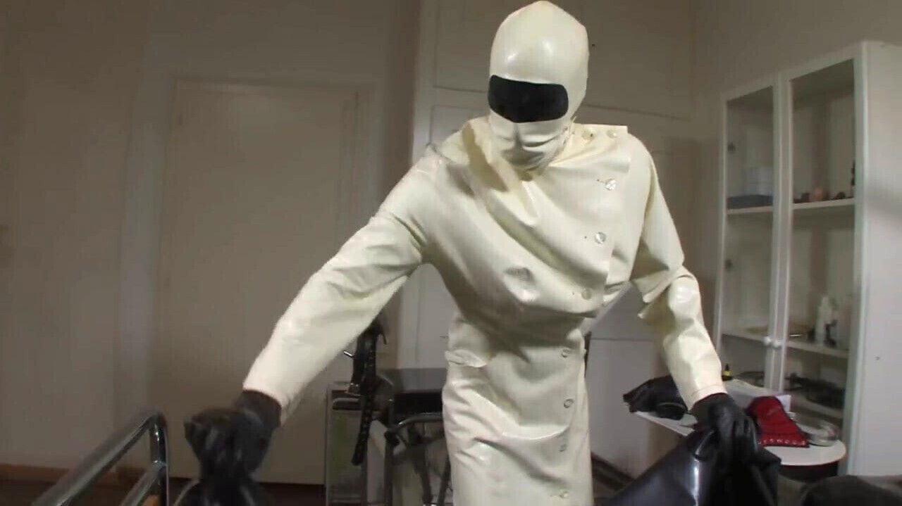 Strict rubber doctor Leila 1 of 4